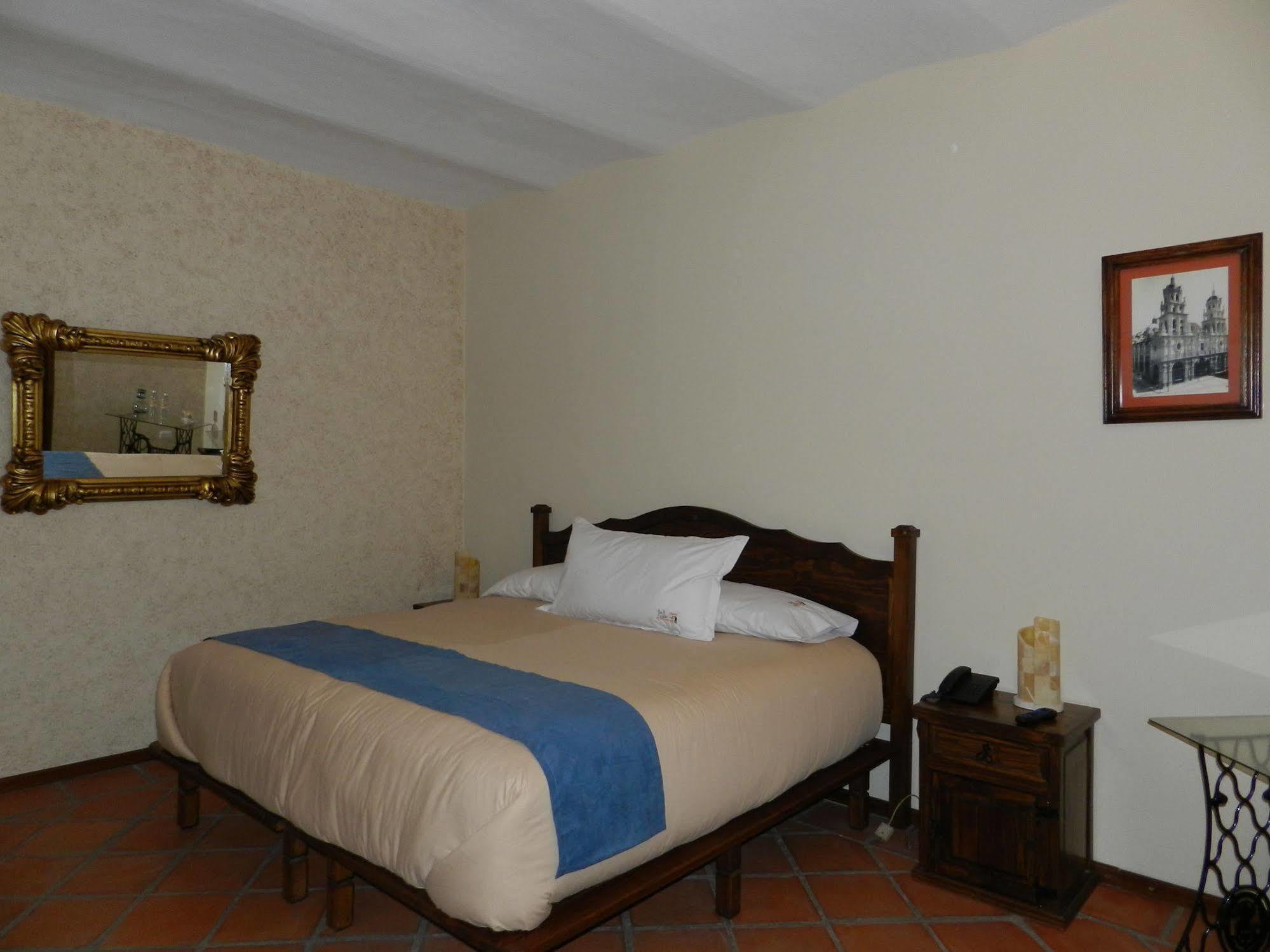 Collection O Al Otro Lado Del Rio, 5*